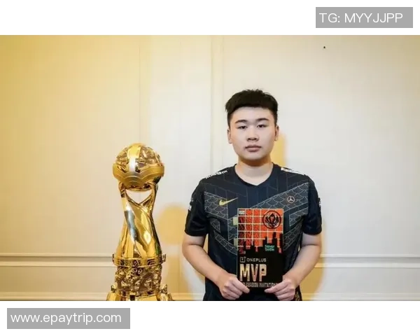 RNG战队近期状态引发热议球迷对表现和未来充满争议与期待